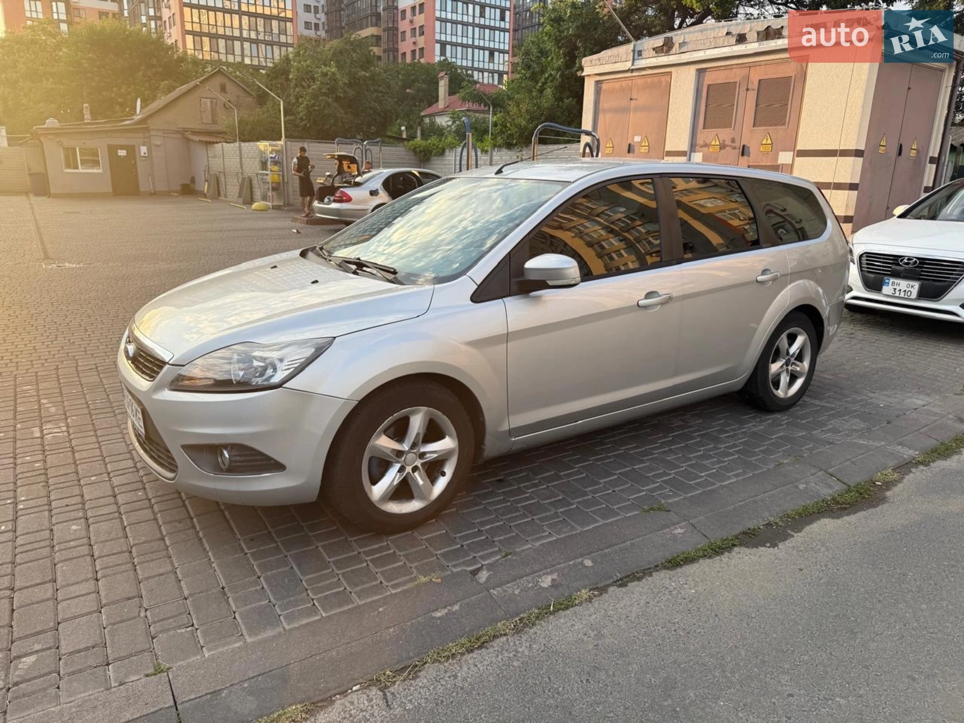 2010 Ford Focus - мініатюра 4