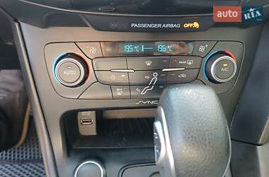 Седан Ford Focus 2017 в 