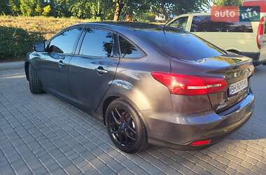 Седан Ford Focus 2016 в 
