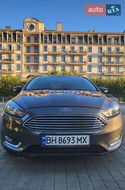 Седан Ford Focus 2016 в 
