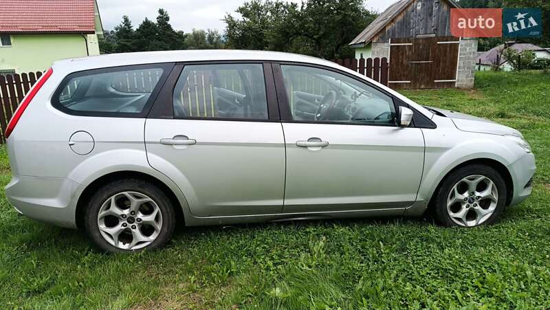 Універсал Ford Focus 2010 в Старому Самборі фото 12 Універсал Ford Focus 2010 в Старому Самборі