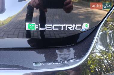 Хэтчбек Ford Focus 2014 в 
