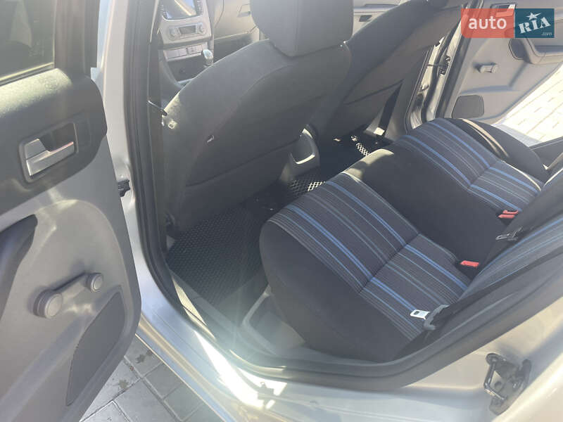 Хэтчбек Ford Focus 2008 в Черкассах фото 7 Хэтчбек Ford Focus 2008 в Черкассах