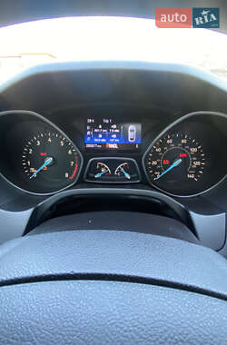 Седан Ford Focus 2015 в 