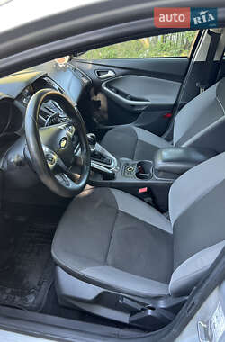 Универсал Ford Focus 2013 в 