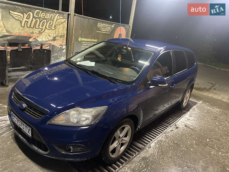 Универсал Ford Focus 2010 в 