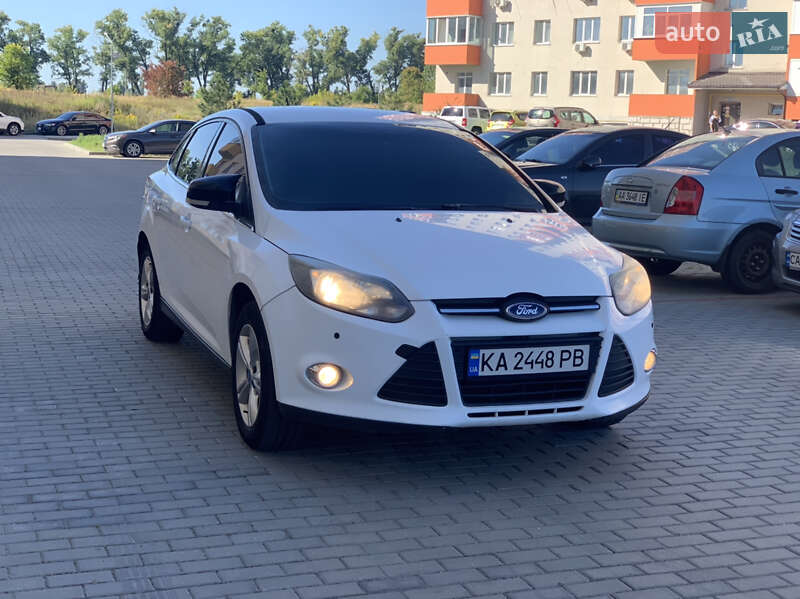 Седан Ford Focus 2012 в Вишневом