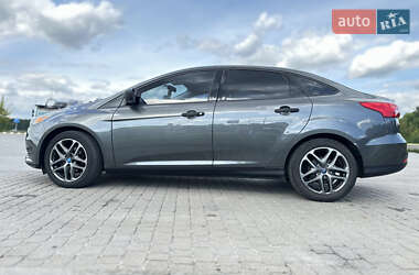 Седан Ford Focus 2016 в 