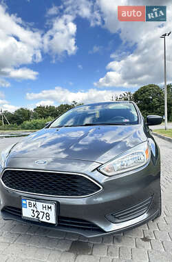 Седан Ford Focus 2016 в 
