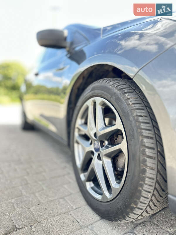 Седан Ford Focus 2016 в Радивилове фото 28 Седан Ford Focus 2016 в Радивилове