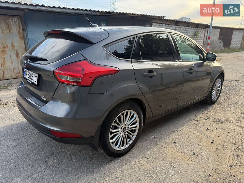 Хэтчбек Ford Focus 2015 в Харькове