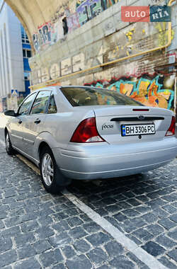 Седан Ford Focus 2001 в 