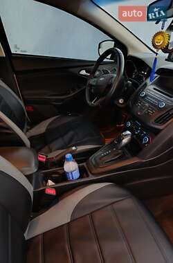 Седан Ford Focus 2015 в Измаиле
