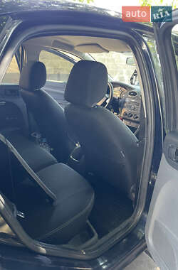 Хэтчбек Ford Focus 2007 в 