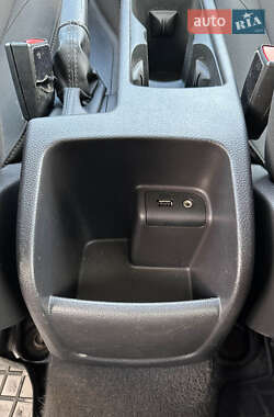 Седан Ford Focus 2015 в 