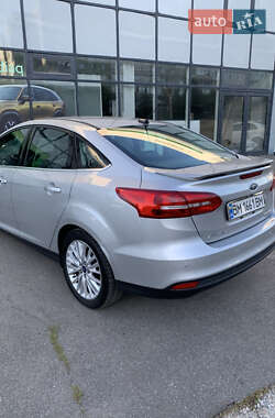Седан Ford Focus 2015 в 