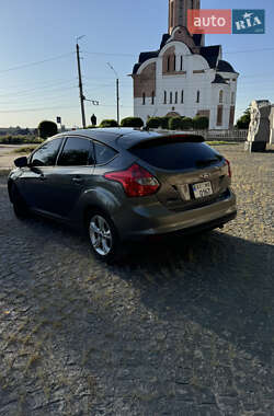 Хэтчбек Ford Focus 2014 в 