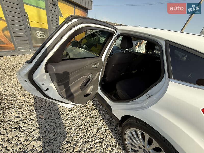 Хетчбек Ford Focus 2011 в Стрию
