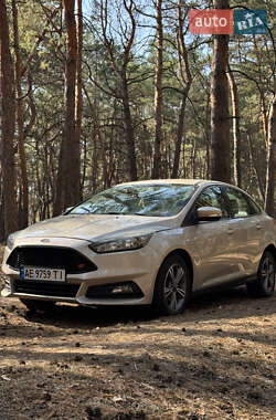 Седан Ford Focus 2017 в Дніпрі
