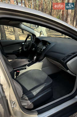Седан Ford Focus 2017 в 