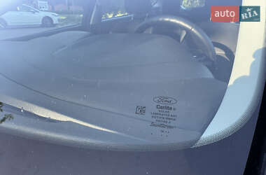Хэтчбек Ford Focus 2014 в 