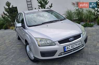 Хэтчбек Ford Focus 2006 в Луцке