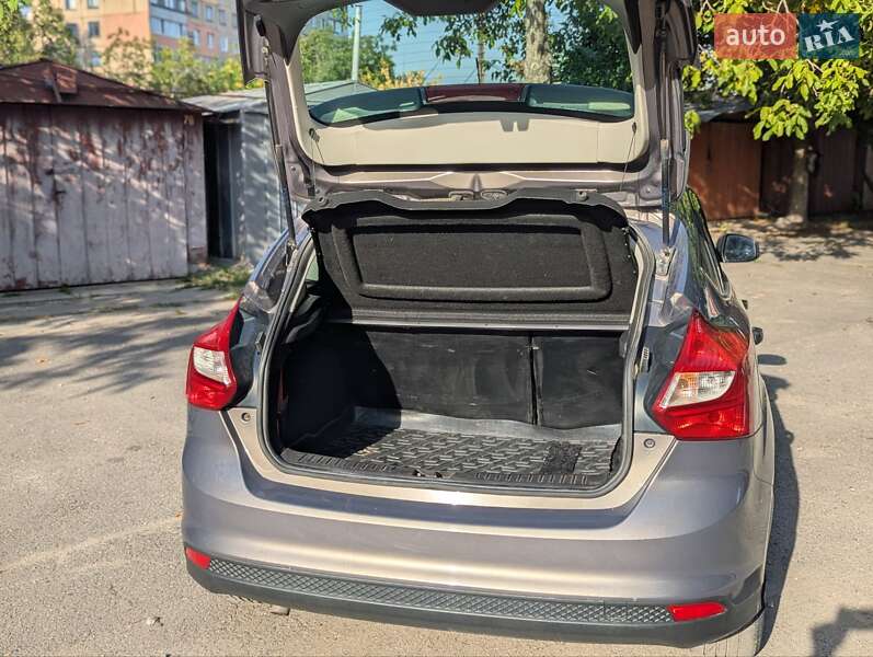 Хэтчбек Ford Focus 2013 в Кривом Роге фото 7 Хэтчбек Ford Focus 2013 в Кривом Роге