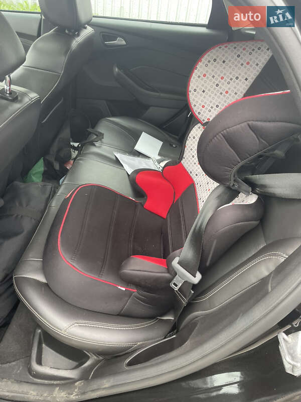 Хэтчбек Ford Focus 2013 в Киеве