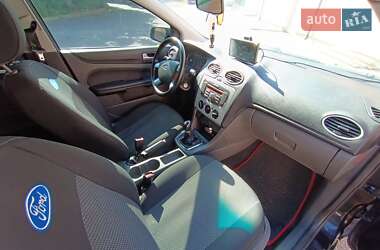Хэтчбек Ford Focus 2007 в 
