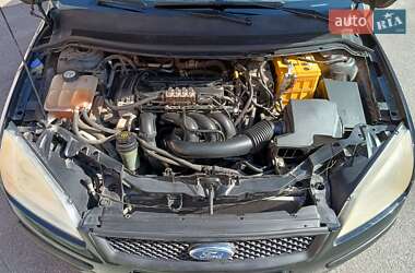 Хэтчбек Ford Focus 2007 в 