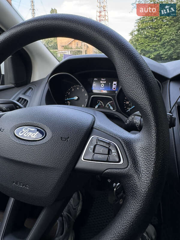 Хэтчбек Ford Focus 2017 в Полтаве