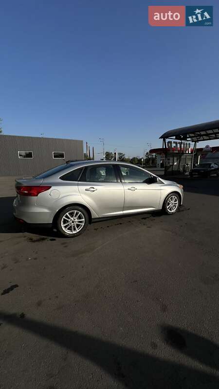 Седан Ford Focus 2015 в Днепре