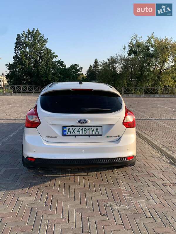 Хэтчбек Ford Focus 2013 в Харькове