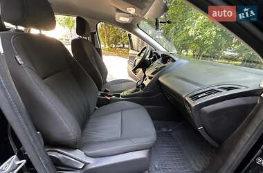 Седан Ford Focus 2015 в 
