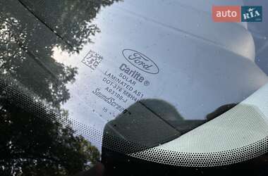 Седан Ford Focus 2015 в 