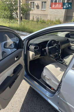 Седан Ford Focus 2005 в 