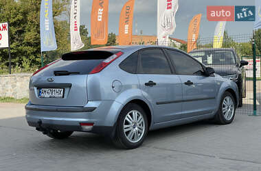Хэтчбек Ford Focus 2005 в 