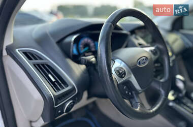 Хэтчбек Ford Focus 2014 в 