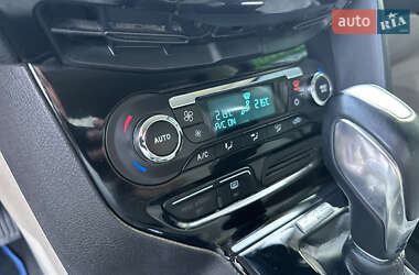 Хэтчбек Ford Focus 2014 в 