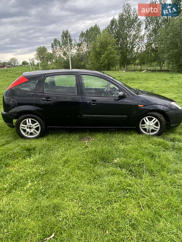 Хэтчбек Ford Focus 2001 в Львове