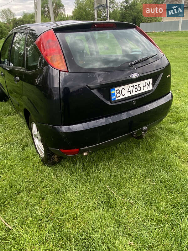 Хэтчбек Ford Focus 2001 в Львове
