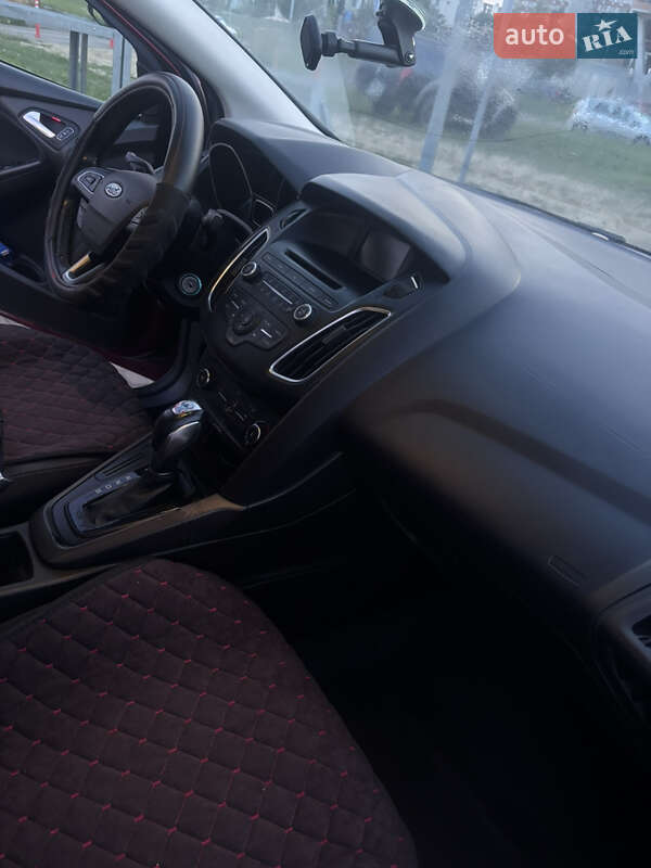Седан Ford Focus 2016 в Львове