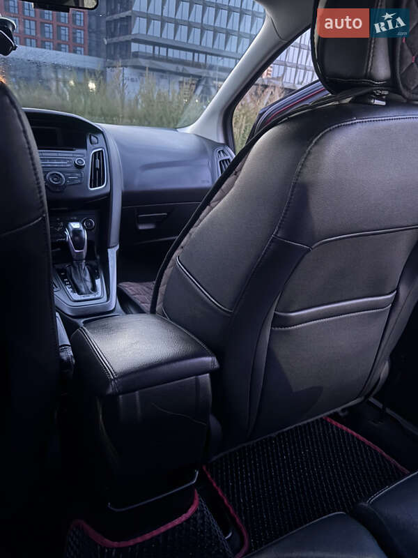 Седан Ford Focus 2016 в Львове