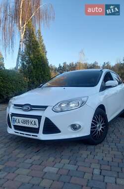 Хэтчбек Ford Focus 2013 в 
