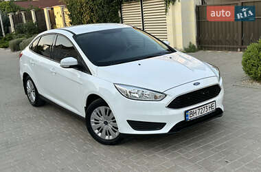 Седан Ford Focus 2016 в 