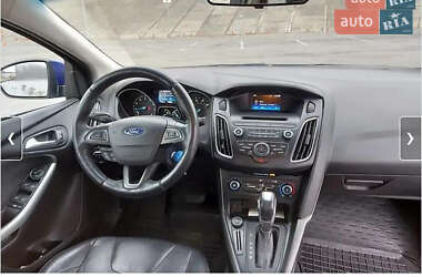Хэтчбек Ford Focus 2015 в 