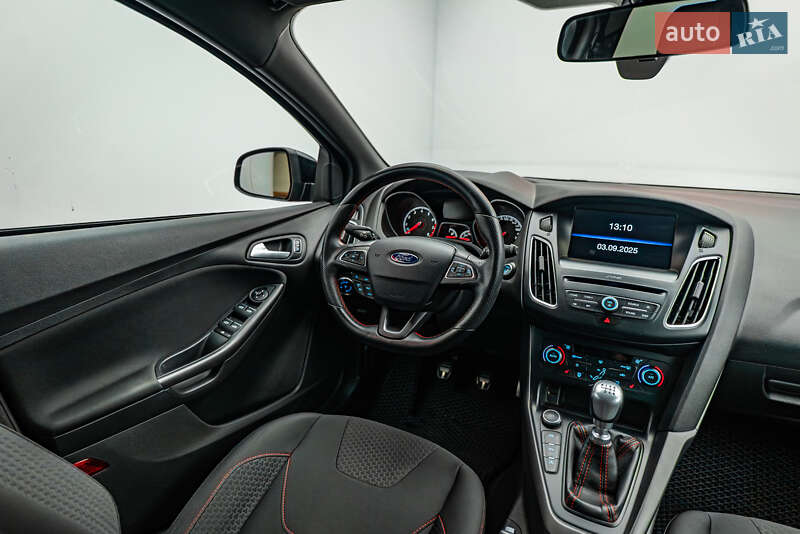 Хэтчбек Ford Focus 2017 в Киеве фото 11 Хэтчбек Ford Focus 2017 в Киеве