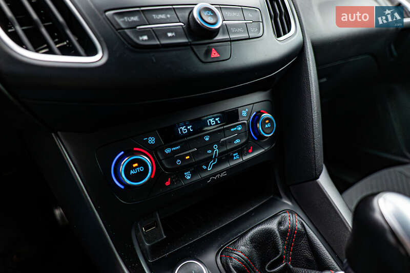 Хэтчбек Ford Focus 2017 в Киеве фото 16 Хэтчбек Ford Focus 2017 в Киеве
