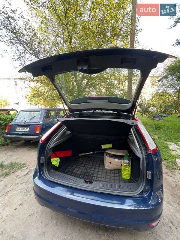 Хэтчбек Ford Focus 2011 в Хмельницком