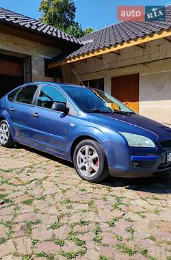 Хэтчбек Ford Focus 2006 в 